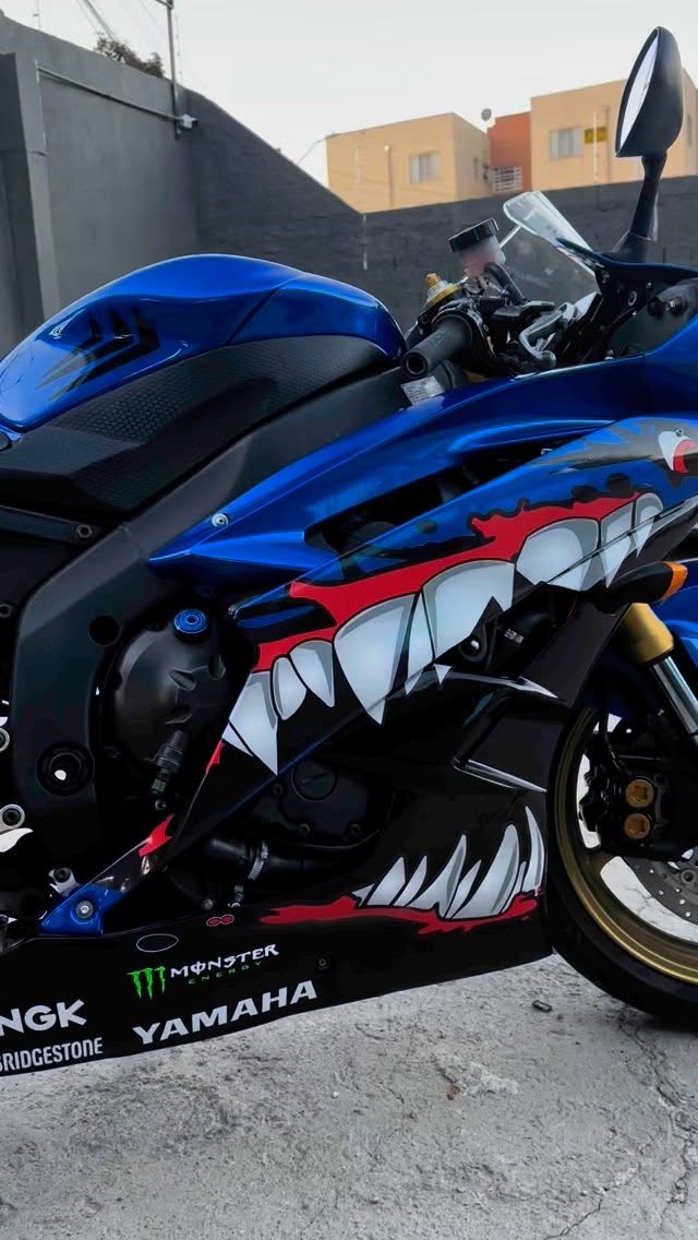 041 Adesivos · Yamaha R6